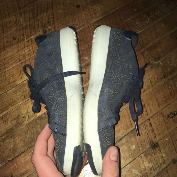 Cole Haan Grandpro navy low top sneakers - Picture 2 of 6